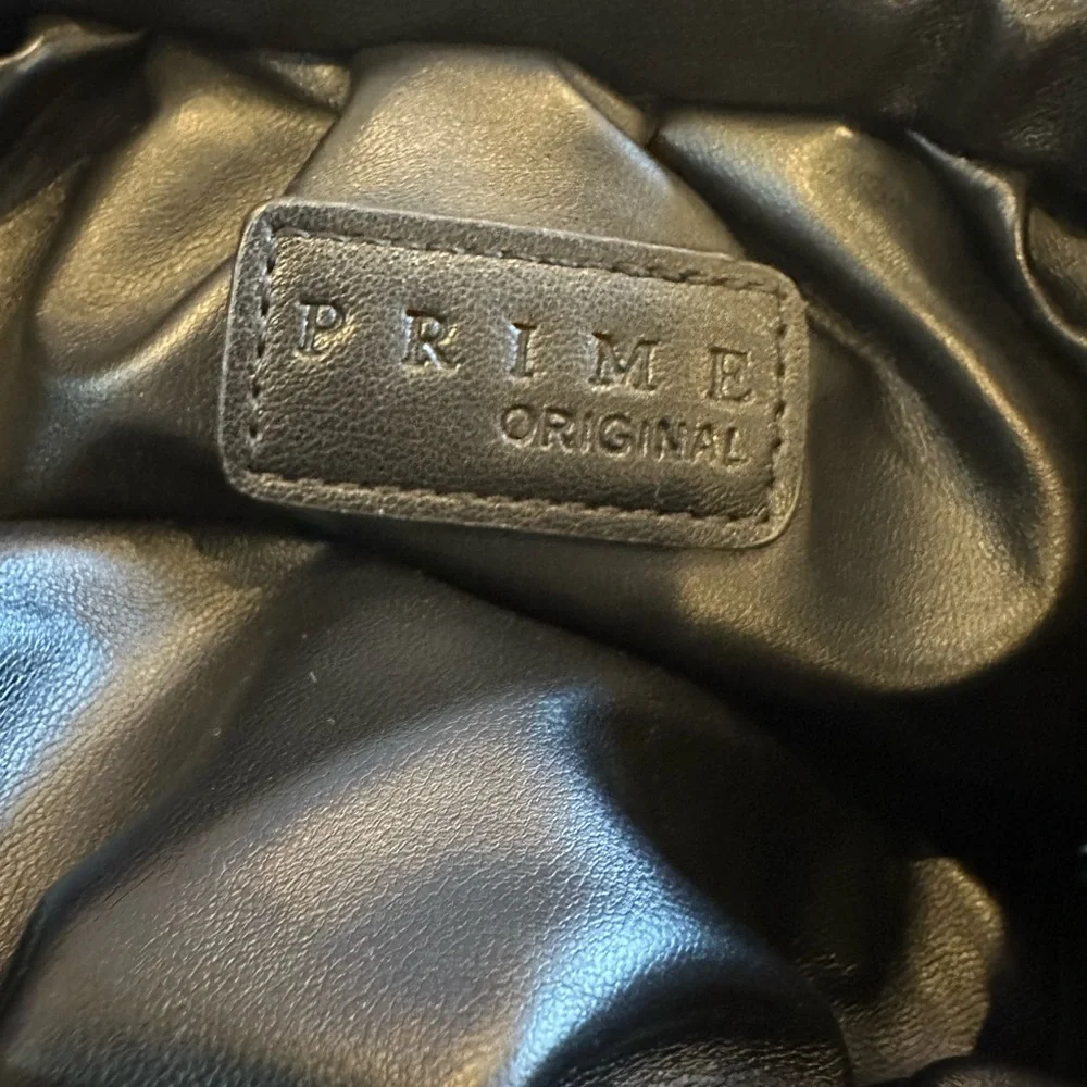 Prime Original Black Cloud Clutch Bag with Gold Chunky Chain Like New - Picture 6 of 6